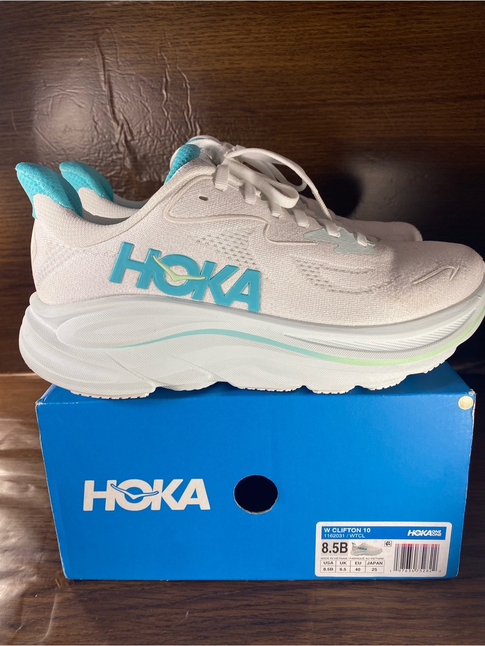Hoka Clifton Women’s Shoe size 8.5